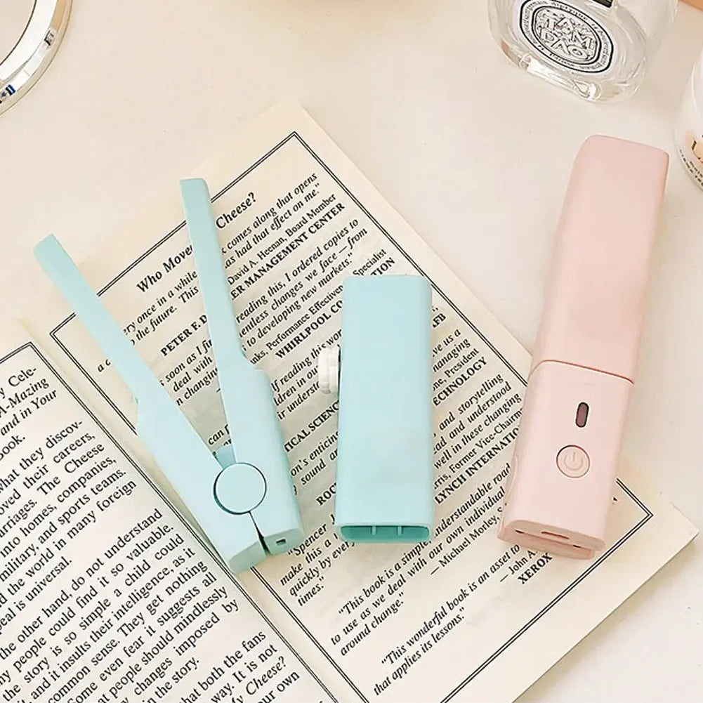 Portable Mini Cute USB Straight Hair Stick Hair Straightener Dormitory Small Power Splint Fluffy Bangs Straight Hair Curling