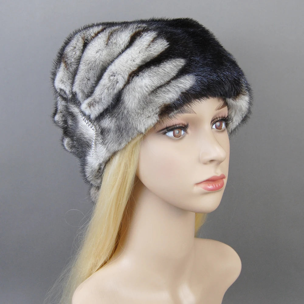 2024 Fashion Hot Whole Genuine Mink Fur Hats Female Winter With Mink Fur Pompons Elegant Luxury High Quality Ladies Beanie Hat